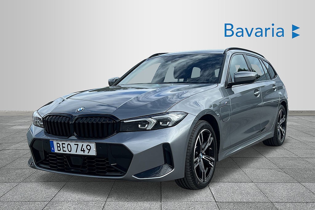 BMW 330e xDrive  Touring M-sport Phev 292hk