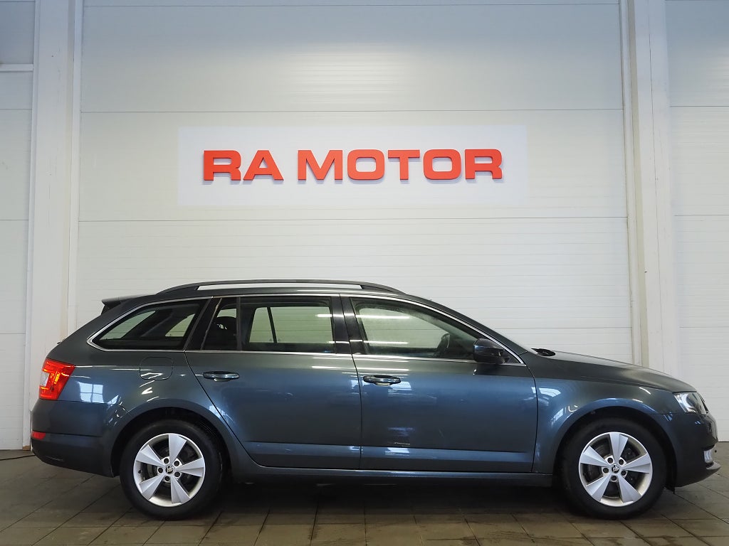 Skoda Octavia 1.6 TDI 110hk Greenline Pluspaket Dragkrok P-Sensorer 2015