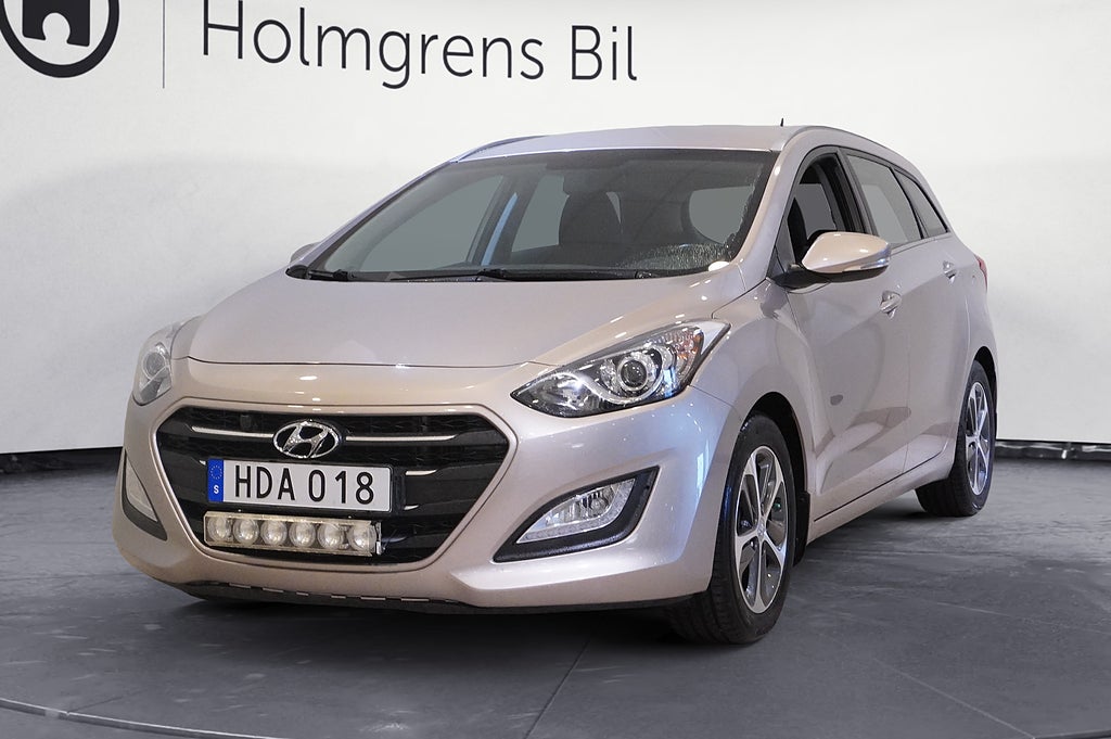 Hyundai i30 Kombi 1.6 CRDi Manuell, 110hk. Dragkrok. M-Värmare, | Ränta