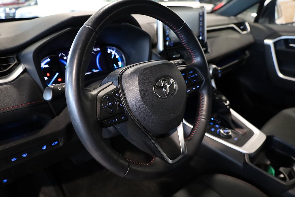 Toyota RAV4 Plug-in Hybrid E-CVT Active AWD Dragkrok Kamera 2022