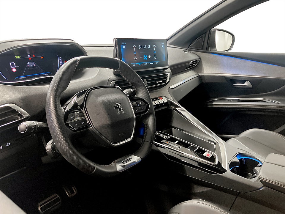 Bild på Peugeot 3008 GT 1.2 PT 130hk Aut B-KAMERA CARPLAY
