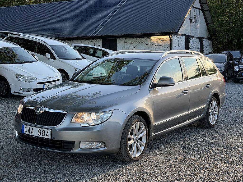 Skoda Superb Superb 2.0 TDI DSG Elegance, nybesiktad, 170hk, 2012
