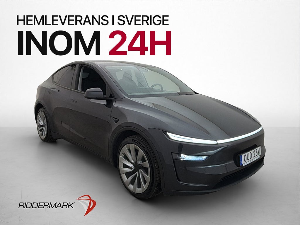 Tesla Model Y Long Range AWD Dragkrok AutoPilot Pano MOMS