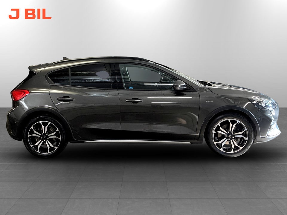 Bild på Ford Focus Active 5dr 1.0 EcoBoost 125hk Aut DRAG RATTVÄRME
