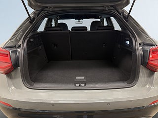 Audi Q2 40 TFSI quattro S S&V/Värmare/Navi/Kamera/Keyless/Drag – bild 12