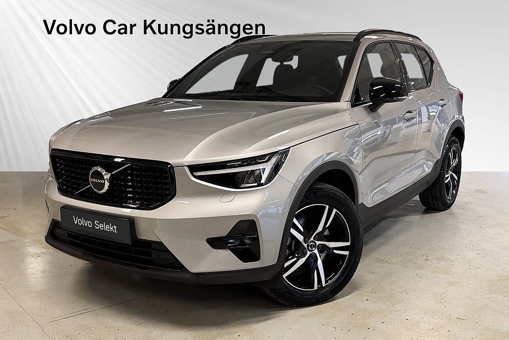 Volvo XC40 B4 FWD Bensin Plus Dark