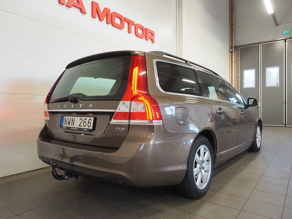 Volvo V70 D2 Momentum 115hk | D-värm | Drag | 2014