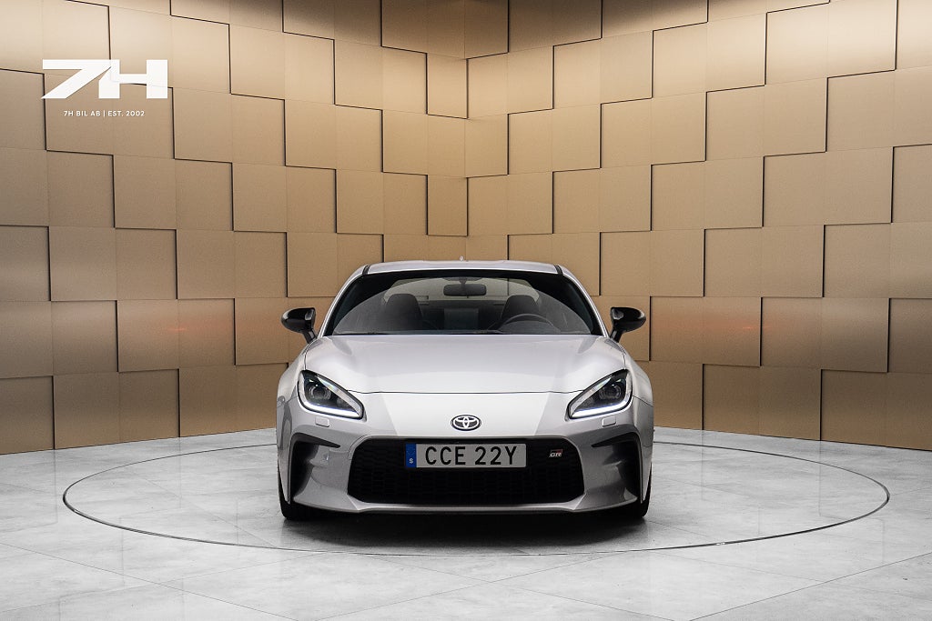 Toyota GR86 2.4 H4 / Backkamera / Carplay / Farthållare / Nyservad