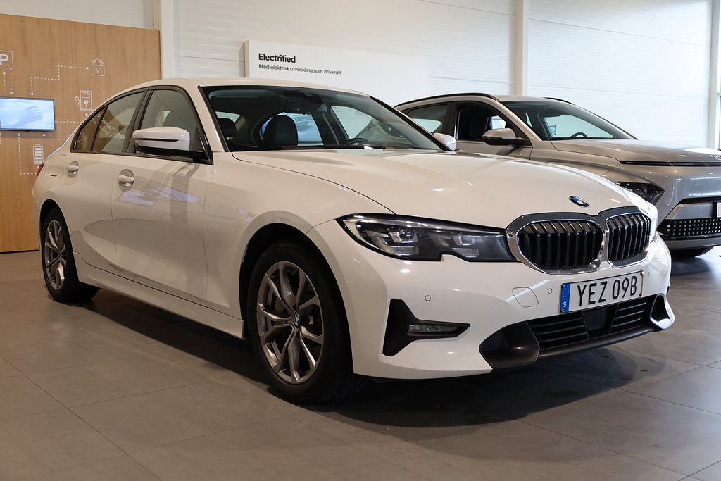 BMW 330e Sedan Steptronic Sport line Navi CarPlay Leasbar 2020