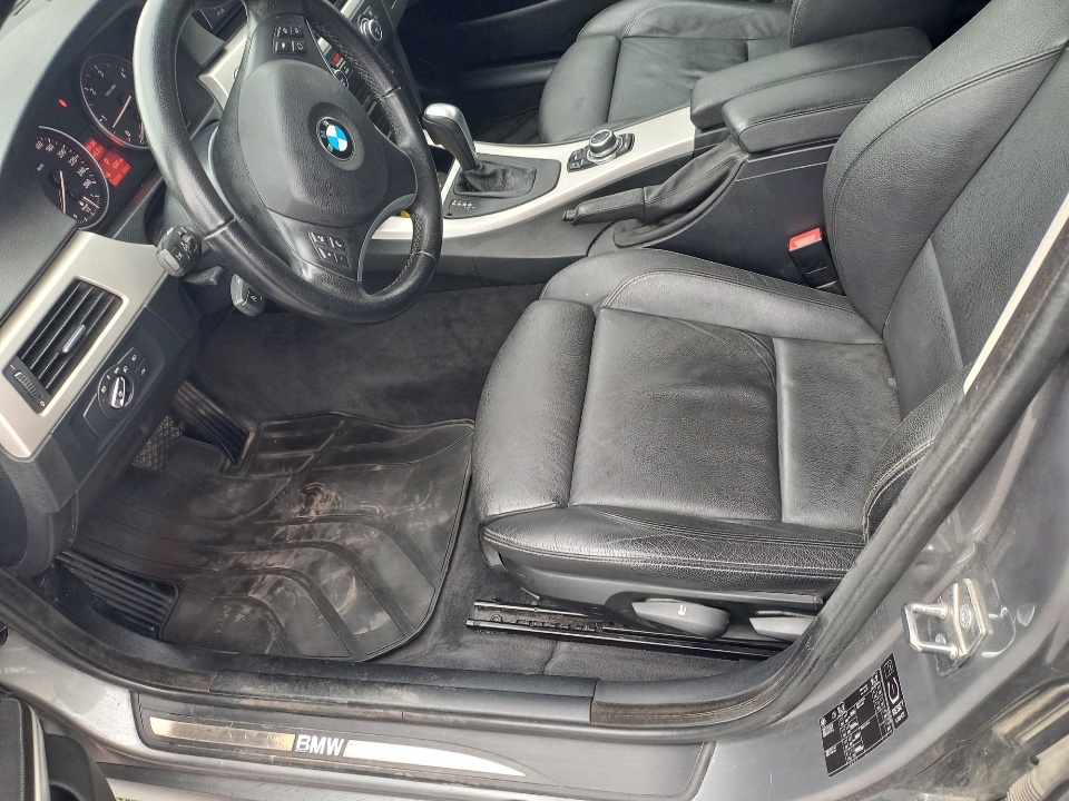 BMW 330 2010, bild 3/35
