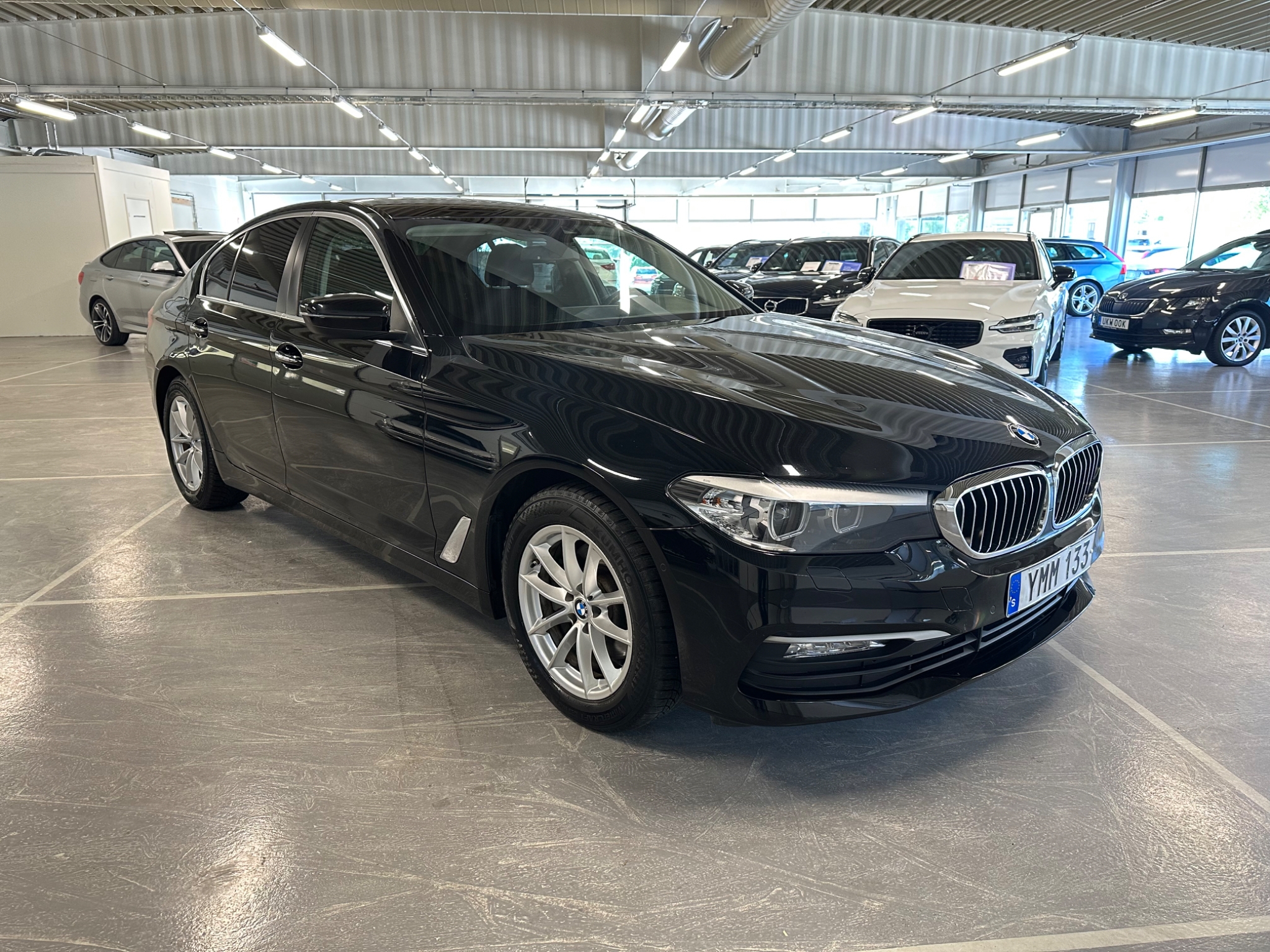 BMW 520 2017, photo 2/56