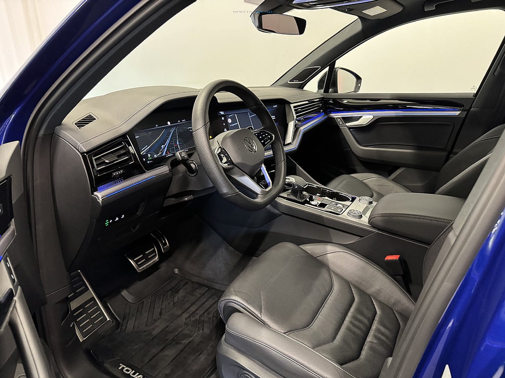 Volkswagen Touareg 2023 - miniatyr 4