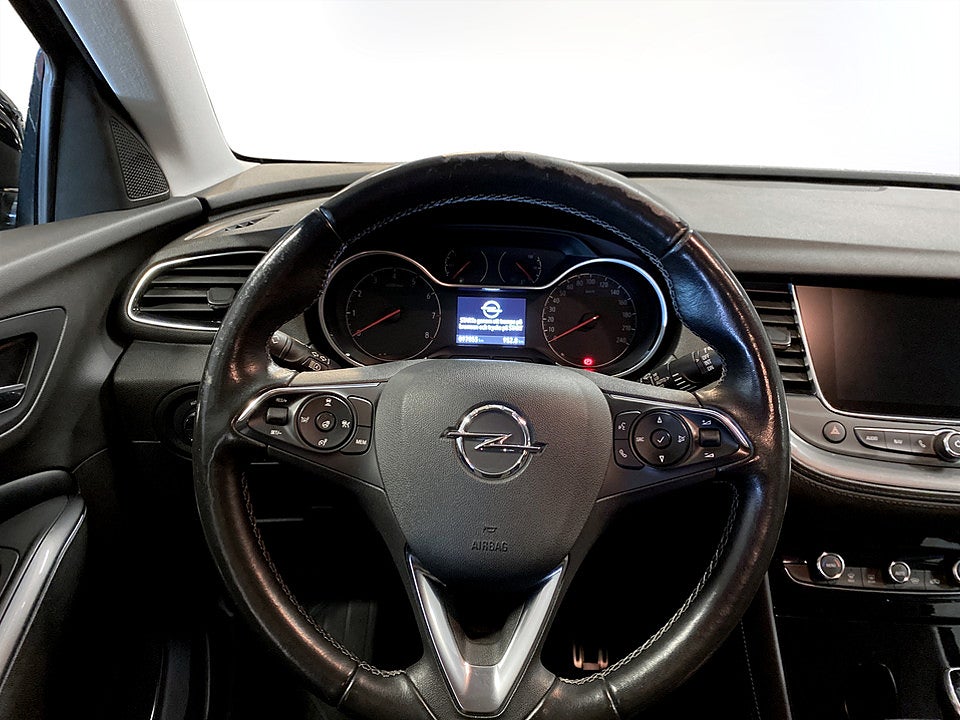 Bild på Opel Grandland X Business 1.6 Turbo 180hk Aut B-KAMERA DRAG