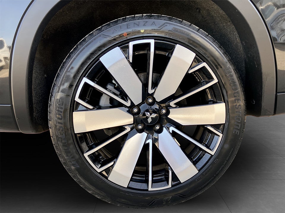 Bild på Mitsubishi Outlander Instyle PHEV 306hk Aut 4WD 360 DRAG ELSTOL PANO