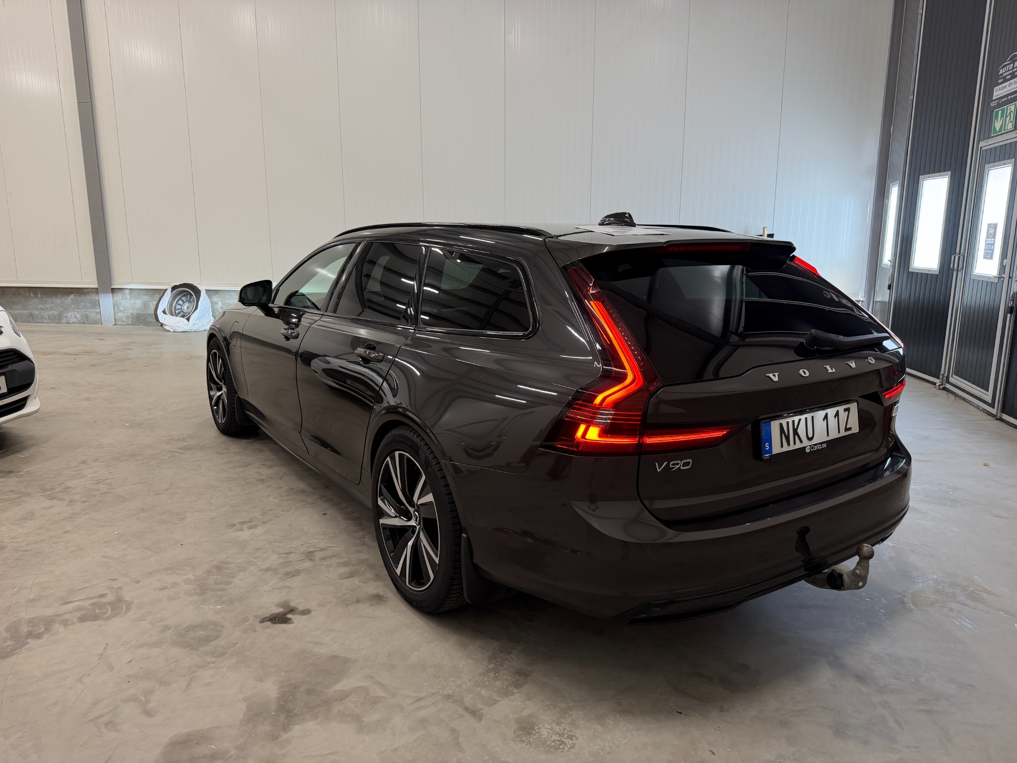 Volvo V90 2021, kuva 6/69