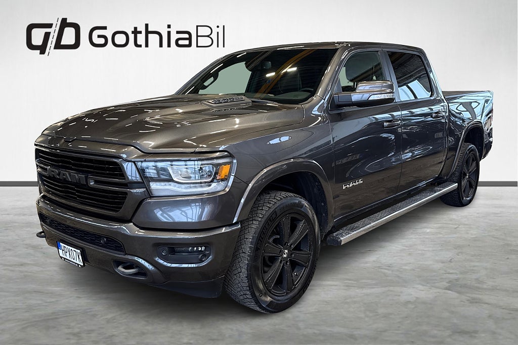 RAM 1500 Crew Cab 5.7 V8 HEMI 4x4 TorqueFlite Full Servad Leasebar 