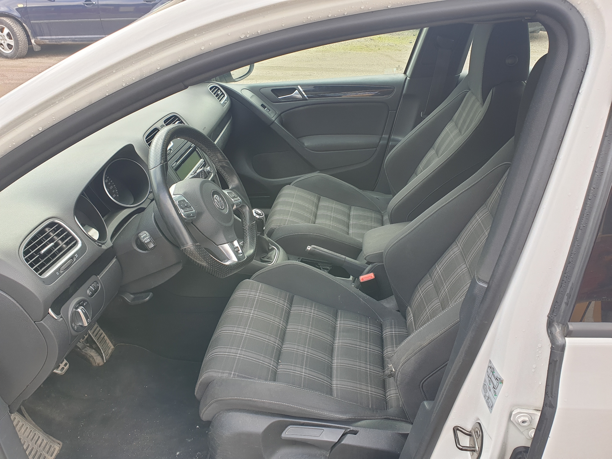 Volkswagen Golf 2011, bild 6/10