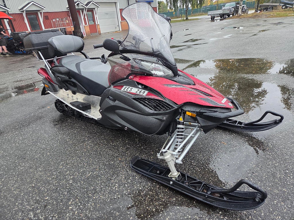 Yamaha Venture RS Servo 