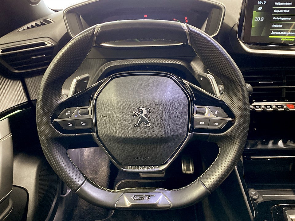 Bild på Peugeot 2008 GT 1.2 PT 155hk Aut B-KAMERA CARPLAY