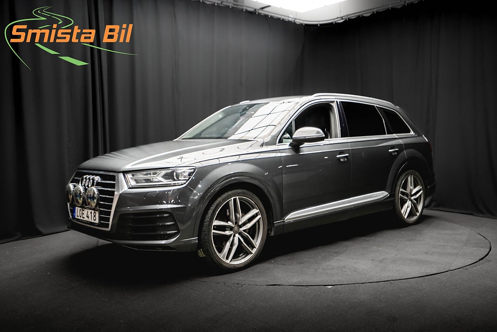Audi Q7 TDI V6 Q S-Line 7-sits LUFT 22'' BOSE D-VÄRM 272hk
