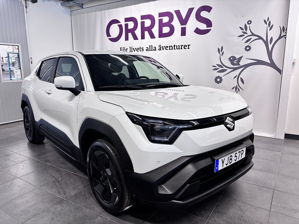 Suzuki e-Vitara Suzuki e-Vitara 61kWh Select Rattvärme Nav Backkamera 