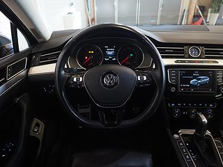 Kombi Volkswagen Passat 10 av 23