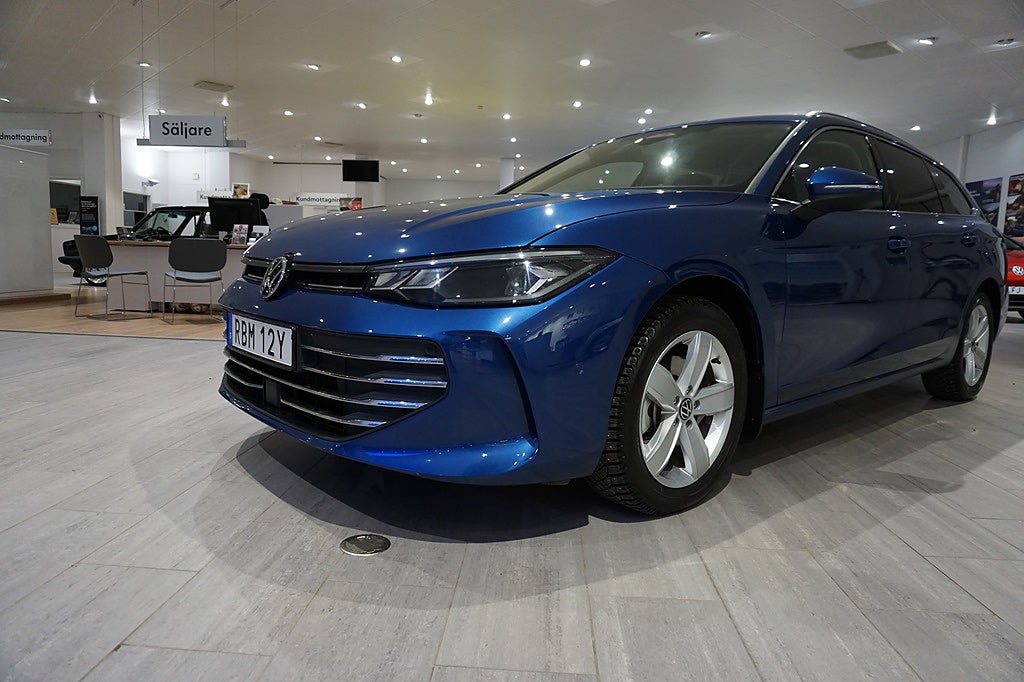 Volkswagen Passat 1.5 eTSI 150 Business Värmare/Vinterhjul