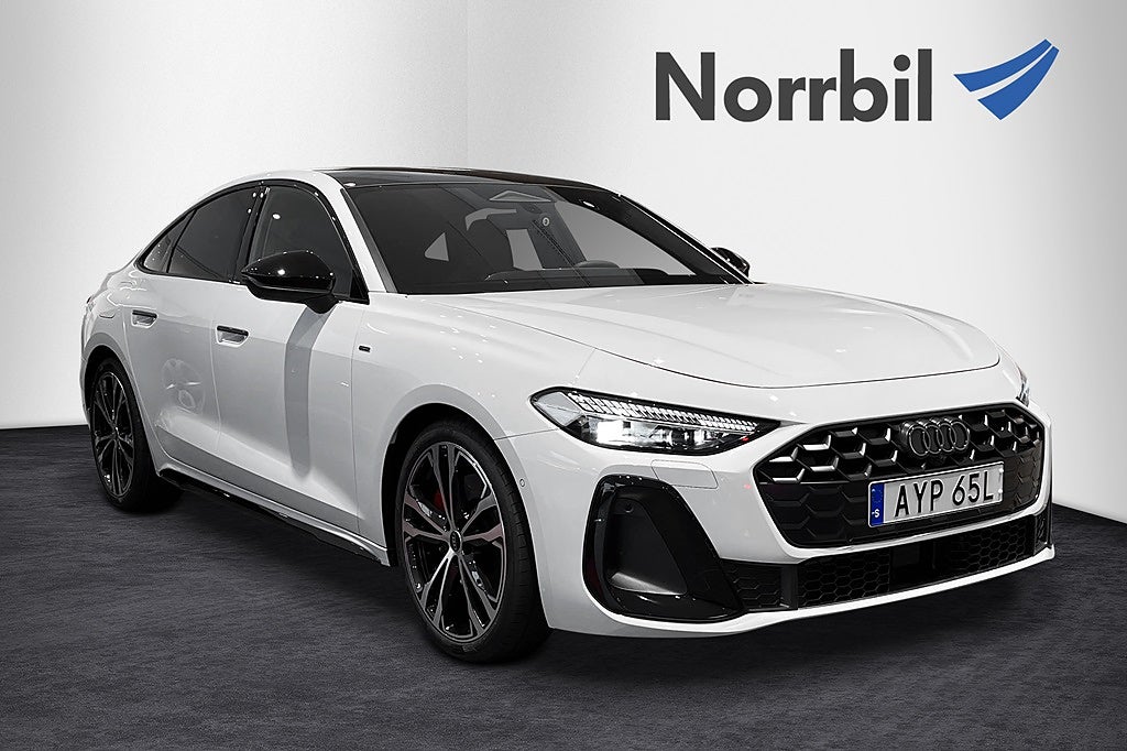 Audi A5 Sedan S-LINE 270KW TFSI E-HYBRID PANO VÄRMARE DRAG
