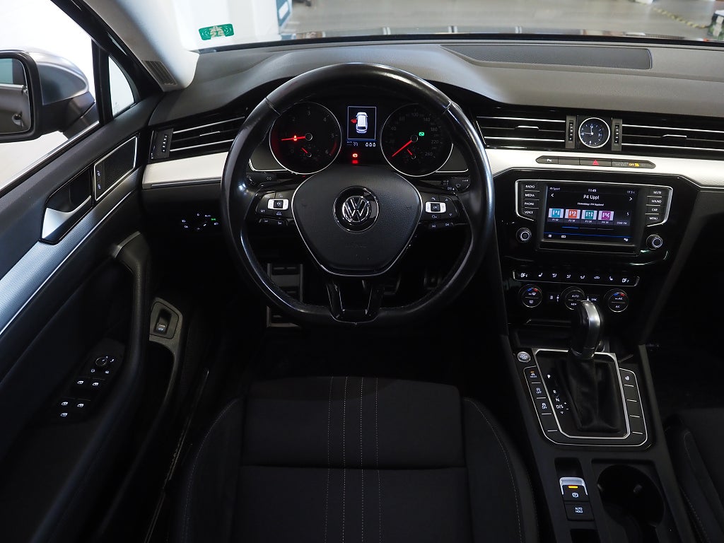 Volkswagen Passat Alltrack 2.0 TDI 190hk 4Motion | D-värm | Drag | Backkame 2017