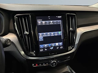 Volvo V60 B4 Momentum Advanced S&V-hjul/Carplay/H/K/Kamera/Drag – bild 15