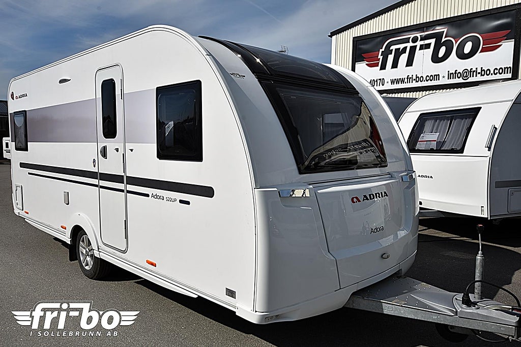 Adria 522 UP Adora, Dubbelbädd