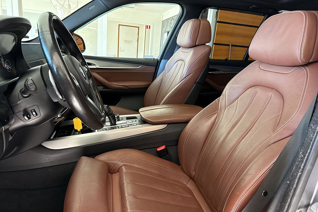 BMW X5 xDrive40e Steptronic M-sport Kamera Värmare Drag Pano miniatyr 14