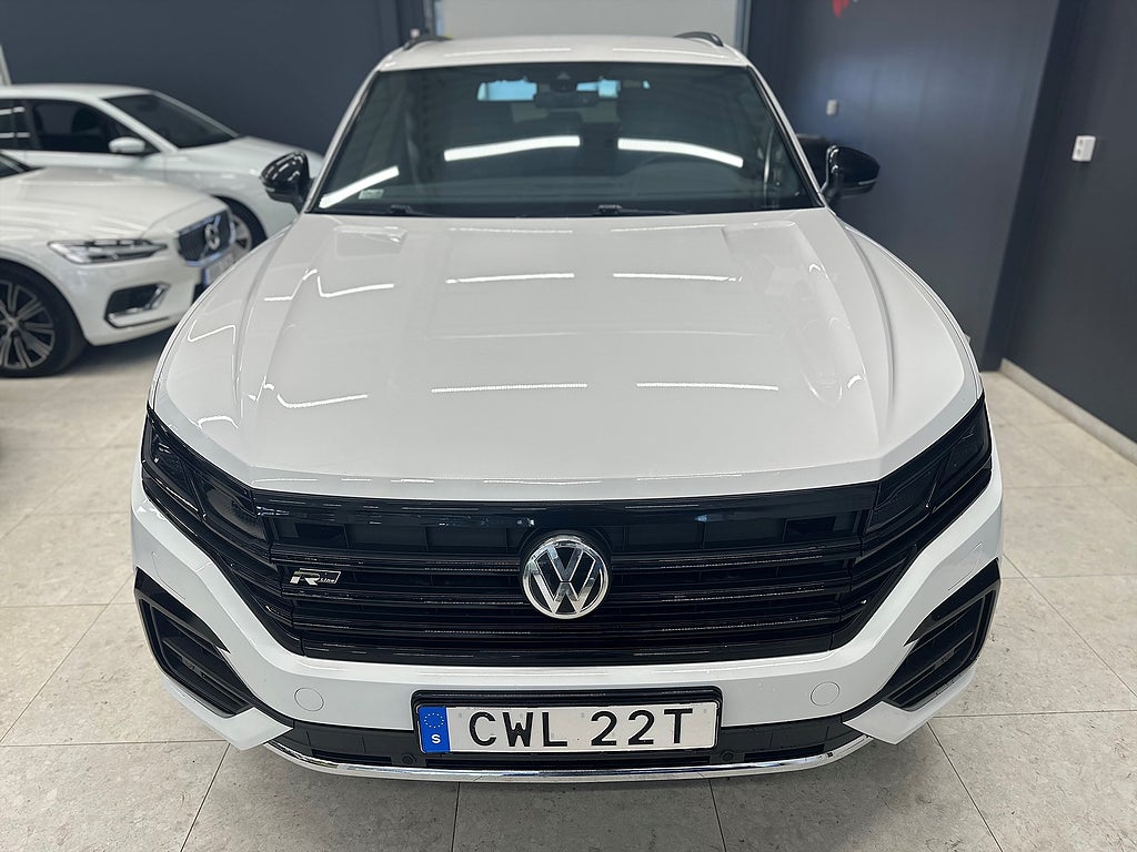 Volkswagen Touareg R-Line 3.0 V6 TDI 4Motion/B-Kamera/Luft/DRAG/NAV/SKINN