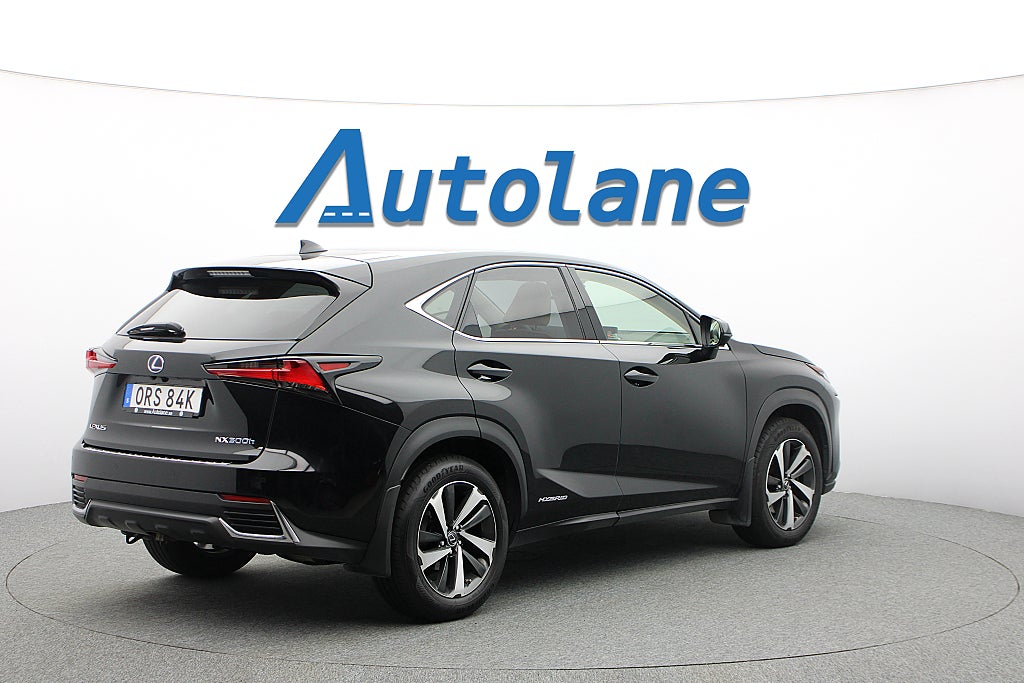 Lexus NX 300h AWD 2.5 AWD, Luxury Line,Pano, 360°-kamera, 197hk