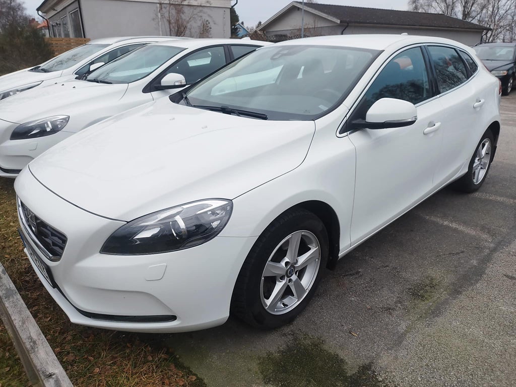 Volvo V40 D2 Momentum Euro 6