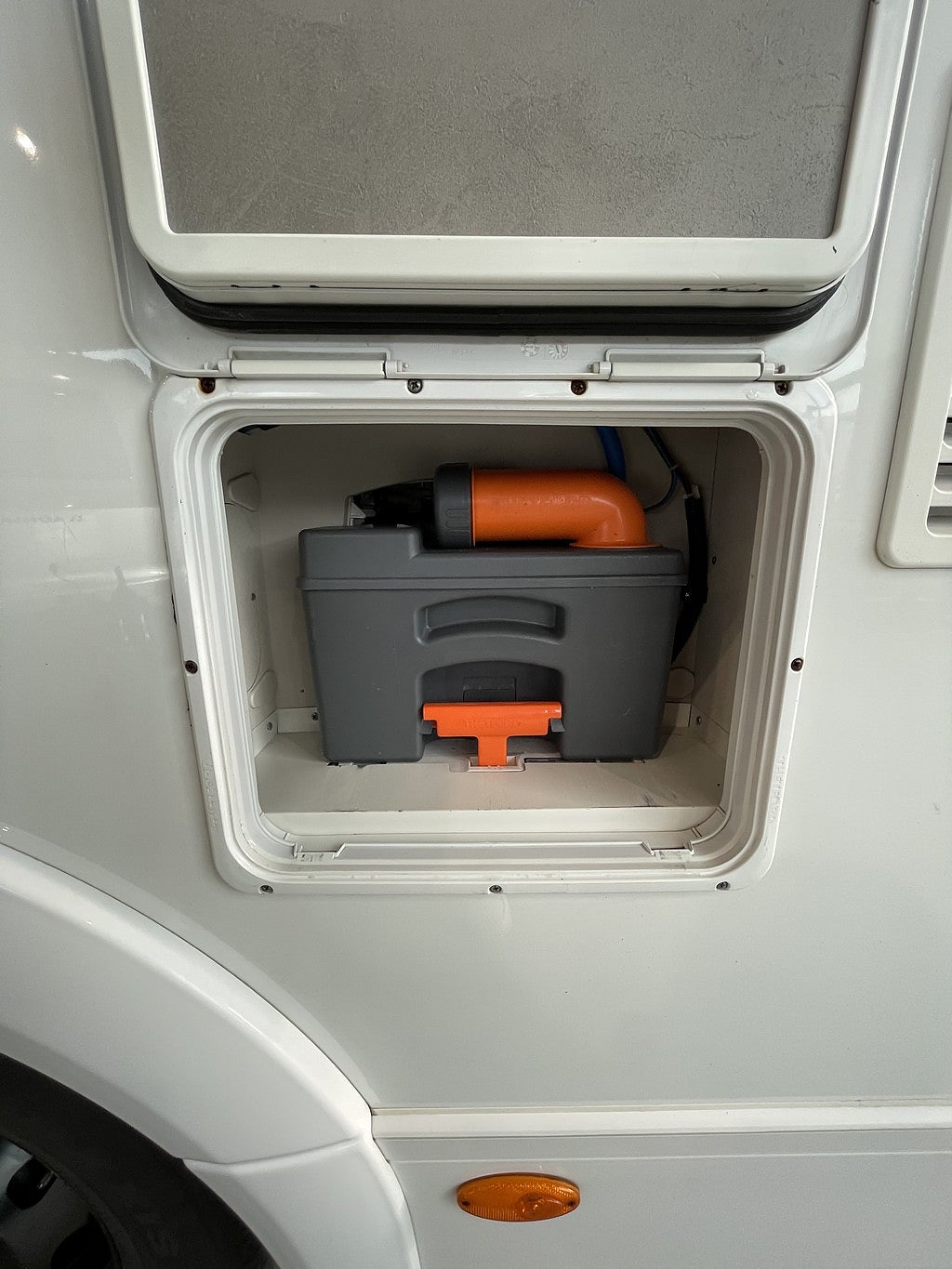 Dethleffs Trend 7057 / B-körkort / Taksäng / Långbädd / Garage / 4495kr/må - Dethleffs