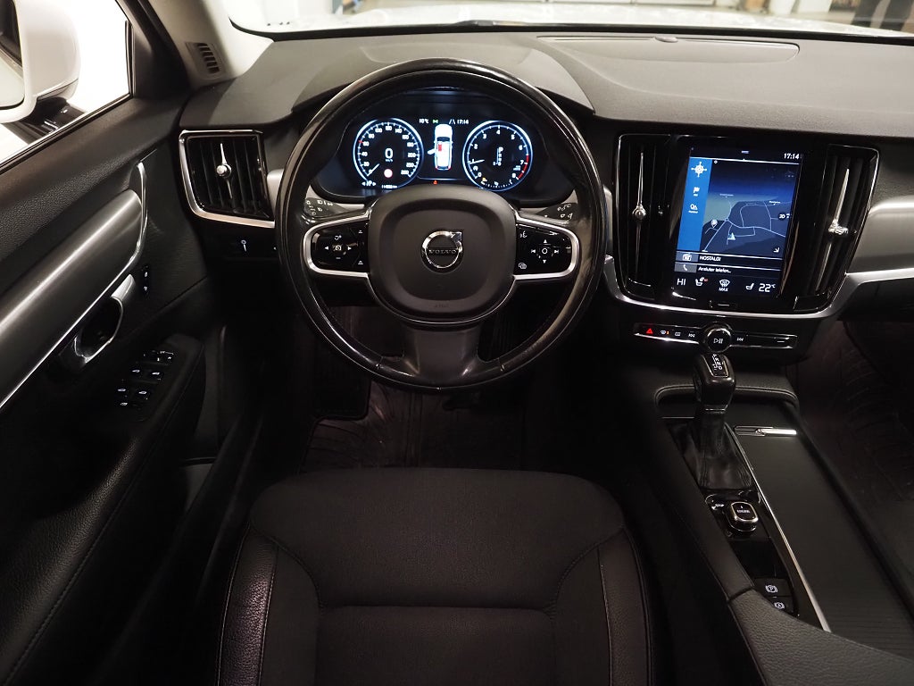 Volvo V90 T5 254hk Geartronic Momentum |Drag|Navi|Kamera| 2017
