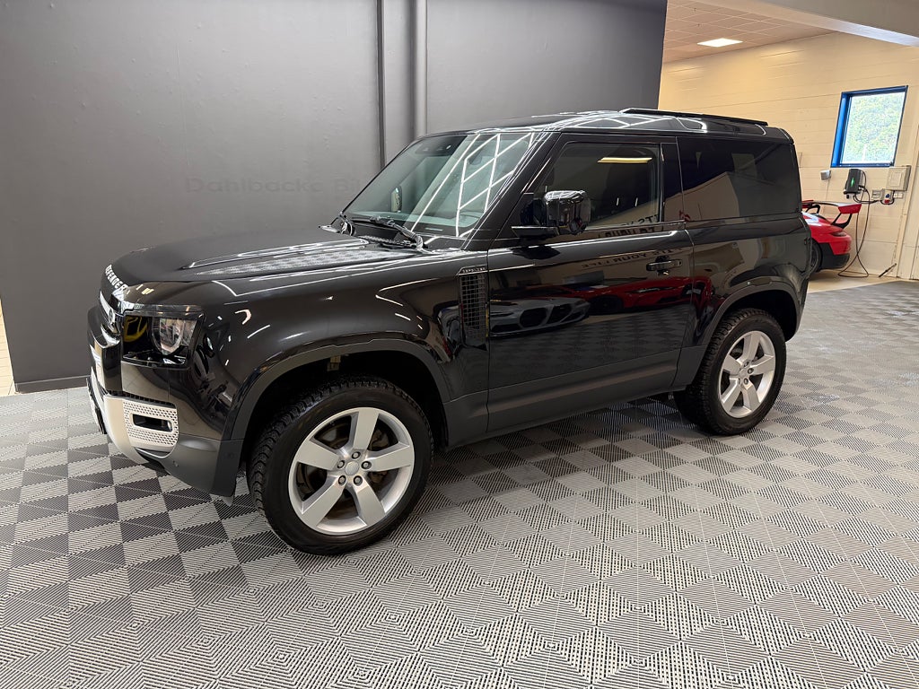 Land Rover Defender 90 SE D200 MHEV 