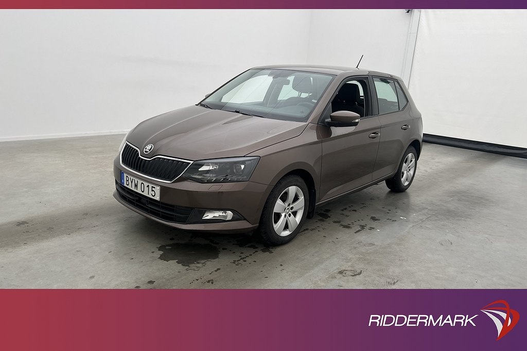 Skoda Fabia 1.0 TSI 95hk P-sensorer CarPlay Farthållare