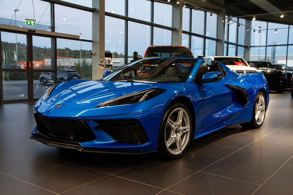 Chevrolet Corvette C8 Stingray Cabriolet 3LT / Svensksåld 