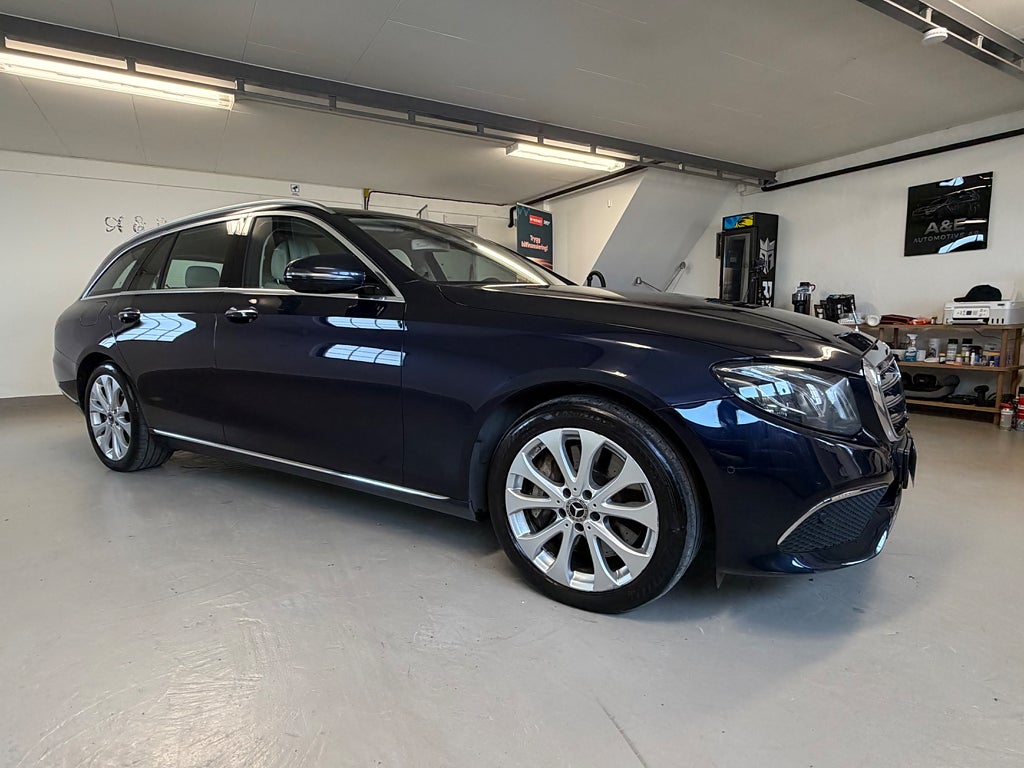 Mercedes-Benz E 400 T 4MATIC   Premium Exclusive / CarPlay / Massage 
