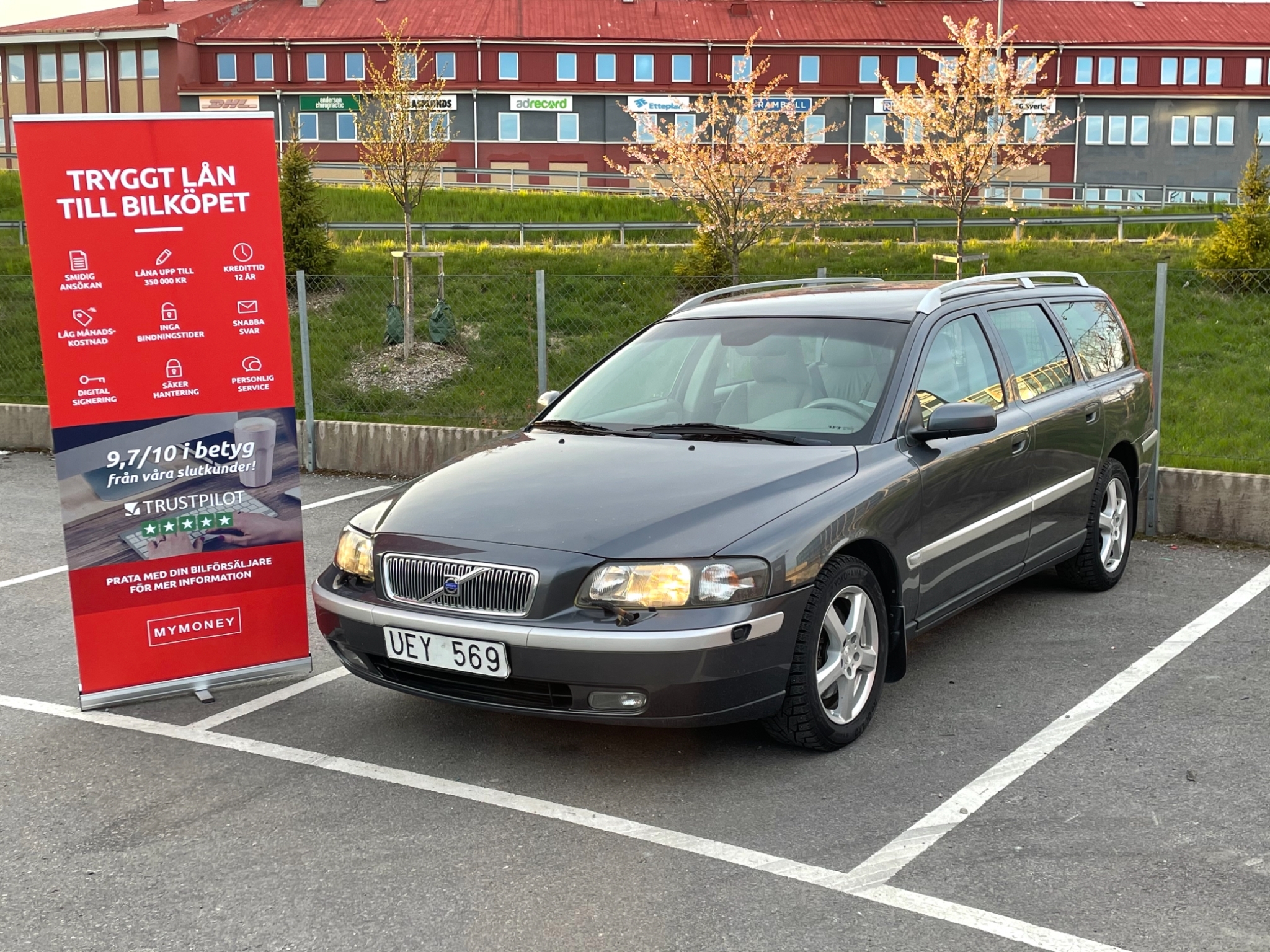 Volvo V70 2004, photo 2/46