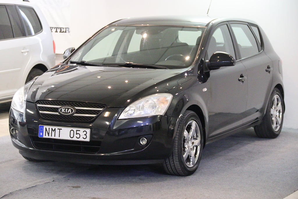 Kia Ceed cee'd 1.6 CVVT EX DRAG NY BESIKTAD NY SERVAD