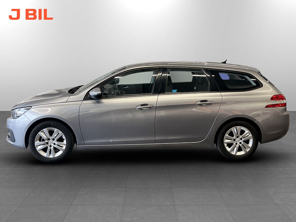 Bild på Peugeot 308 sw Active 1.2 PT 130hk Aut BACKSENSORER EN ÄGARE