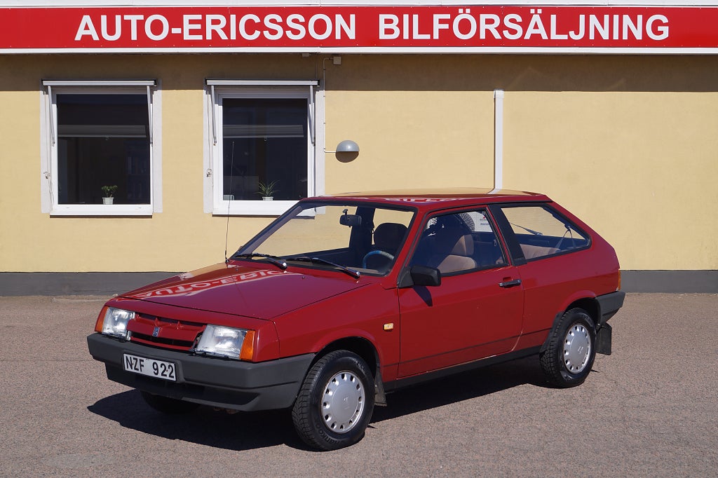 Lada Samara 1300 3-dörrars 1.3 Nybesiktigad & Nyservad Gotlandsbil!