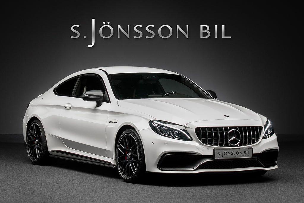 Mercedes-Benz C63 S AMG Coupé / Burmester / Night Package