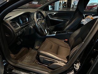 Volvo V60 D5 Plug-in Hybrid AWD Momentum 231hk VoC/Drag/Psens