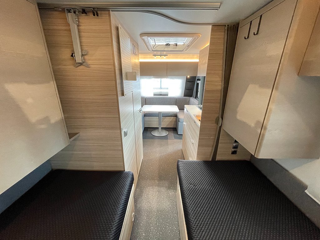 Adria Altea 502 UL / Långbädd / Jubileum 60Y / 1995kr/månad - Adria