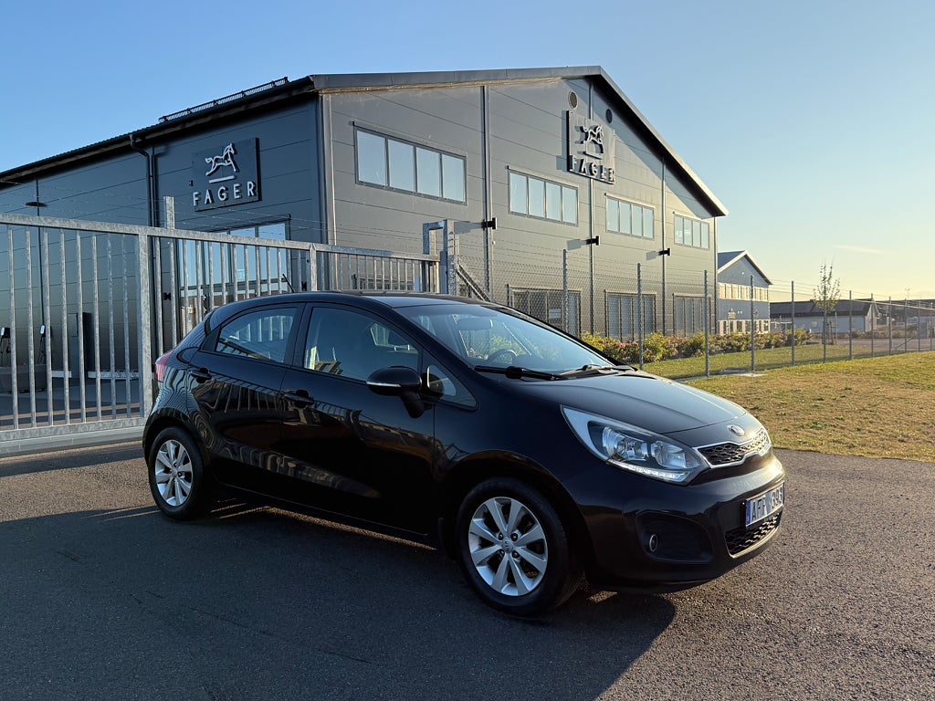 Kia Rio Kia Rio **Års skatt 460kr ** Ny servad Ny Besiktad 