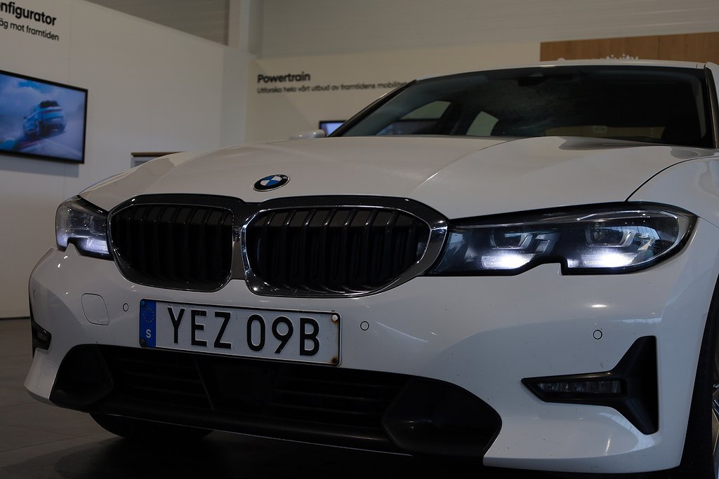 BMW 330e Sedan Steptronic Sport line Navi CarPlay Leasbar 2020